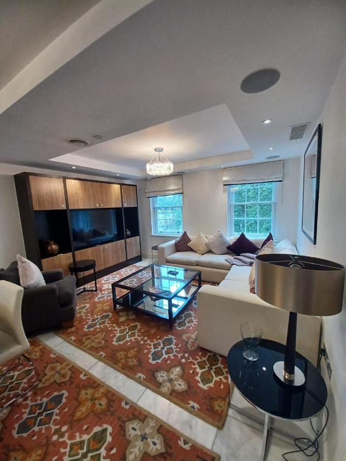 Buckingham Palace Residences By Aeria Apartments Лондон Екстер'єр фото